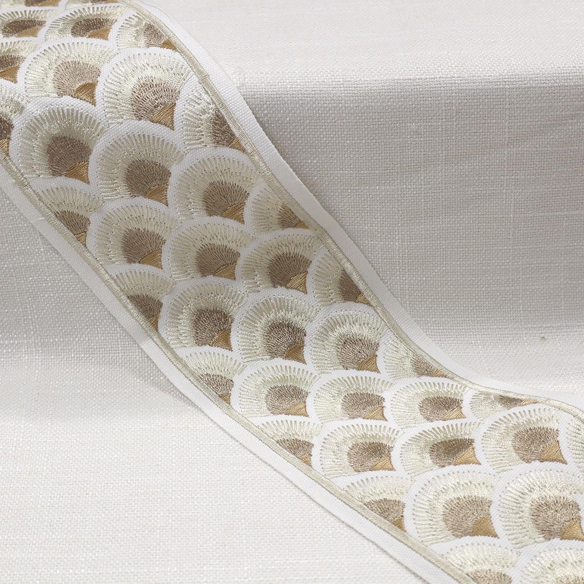 FANNY EMB TAPE QUARTZ Magnolia Fabrics