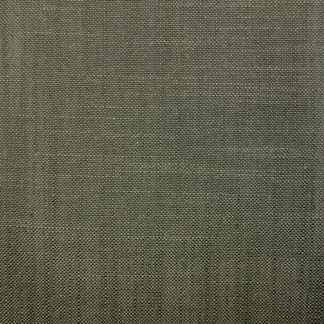 HAMPTON WOLF Magnolia Fabrics