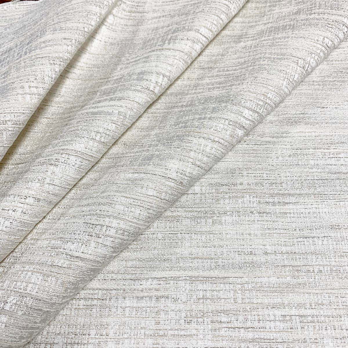CLARA WINTER Mag Fabrics