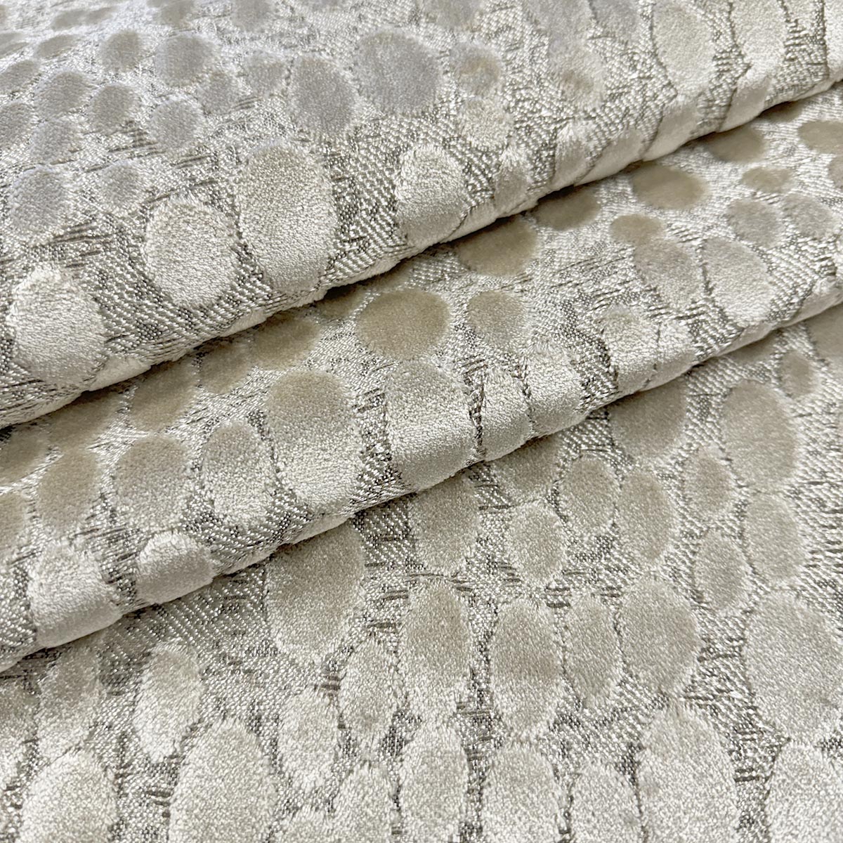 DANIEL PEARL Mag Fabrics