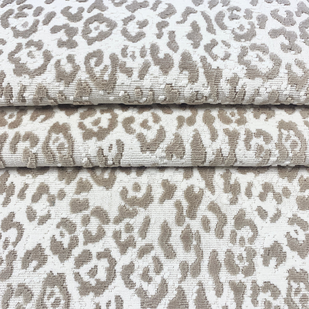 LEO SNOW Magnolia Fabrics