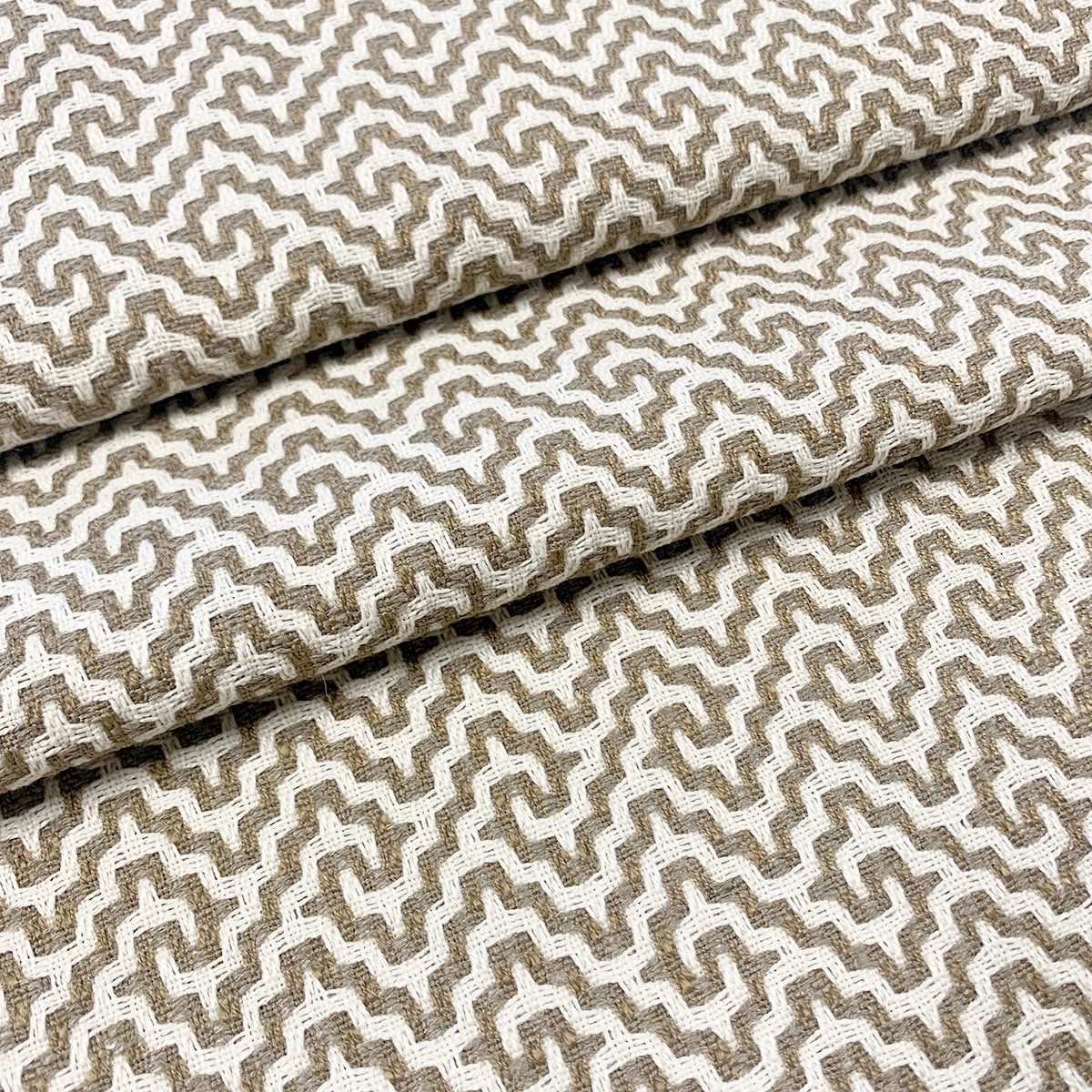 THATCH BROWN Mag Fabrics